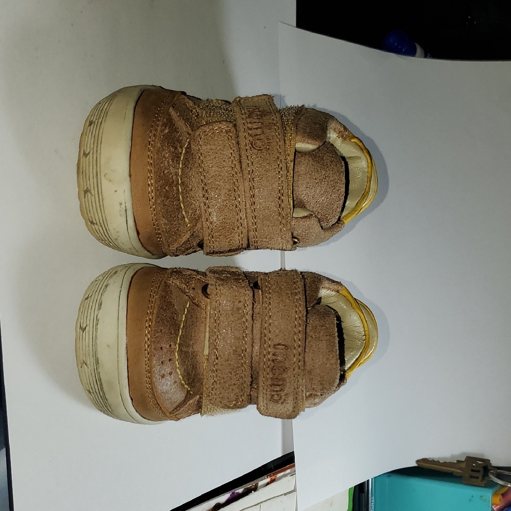 Kids Brown Sneakers with Velcro Straps